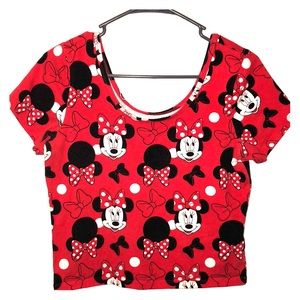 I’m selling a Minnie Mouse crop top